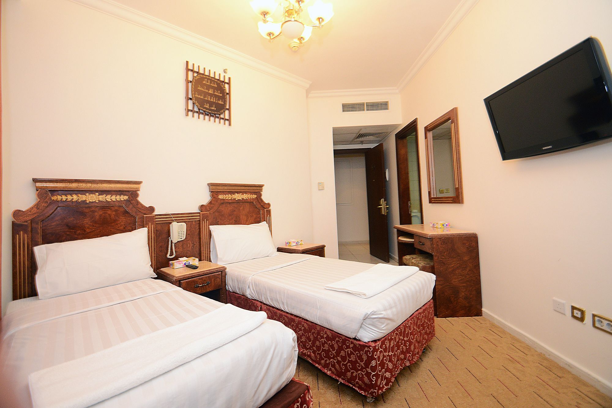 Hotel Mubarak Al Masi 3*
